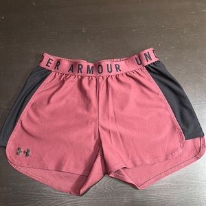 Under Armour - Maroon and Black Loose Athletic Shorts - Small